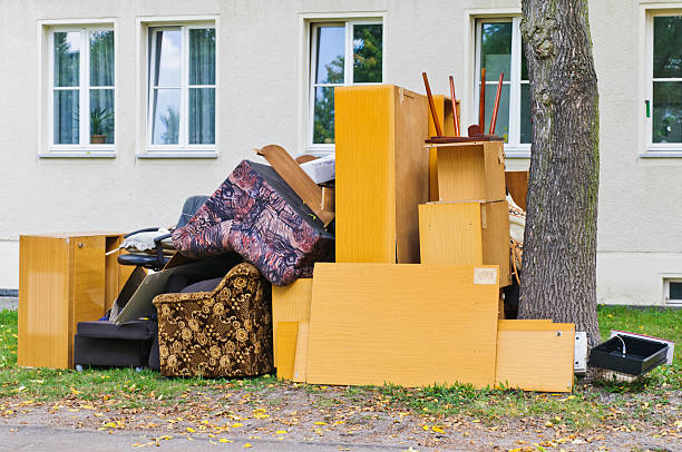 Best Yard Waste Removal  in Russell, KS